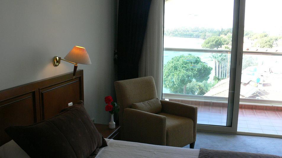 Coastlight Hotel Kusadası Exteriör bild